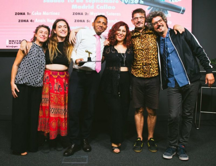 Los mejores poetas de hoy se expresan en Instagram y Tiktok de la mano los premios #LdeLírica