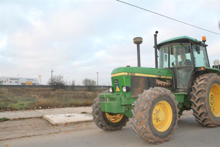 ​Muere un mecánico en Abadín aplastado por el tractor que reparaba