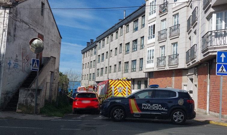 Encuentran sin vida en el interior de un coche aparcado en A Solaina a un vecino de 36 años de Narón