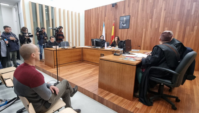 El policía de Vigo investigado por supuesta violación reconoce un 