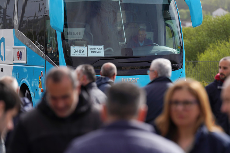 Los trabajadores del transporte por carretera desconvocan la huelga prevista para este lunes