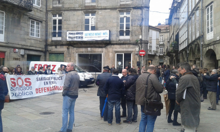 Claman contra a privatización da sanidade en Santiago e Galicia