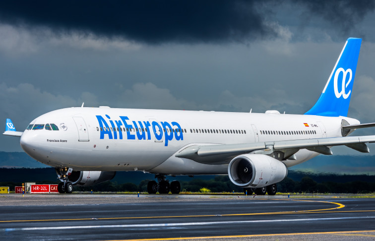 Dos vuelos cancelados en A Coruña en la primera de las ocho jornadas de huelga de los pilotos de Air Europa