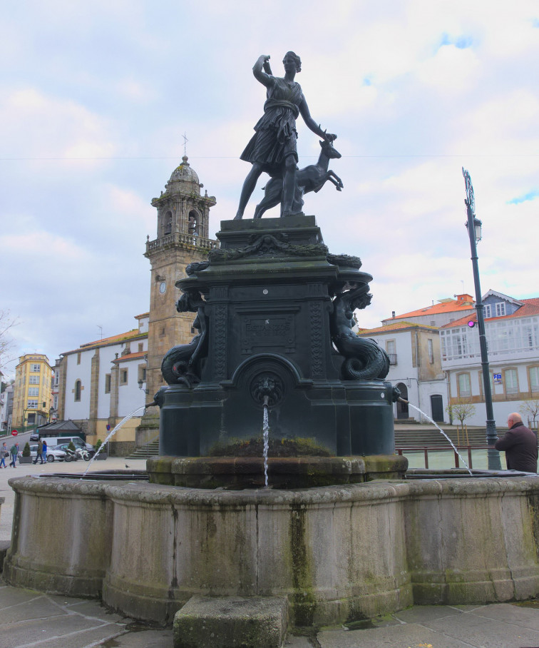 Betanzos limita el uso del agua del grifo y de las fuentes de manera preventiva, mientras investiga un brote de gastroenteritis