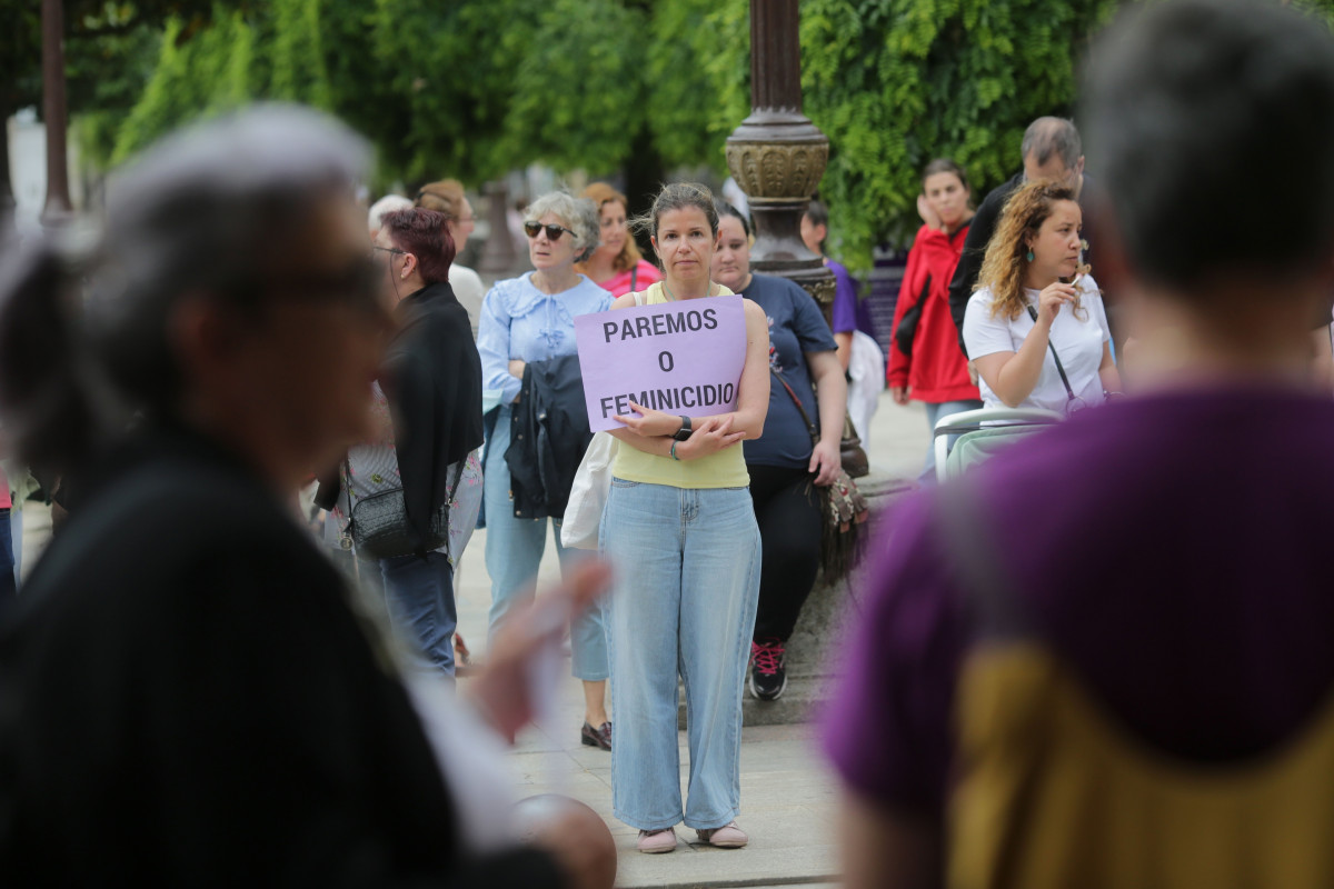 Lugo. Concentración convocada por la Plataforma Feminista de Lugo en repulsa por el asesinato a manos de su expareja de Ana Vanessa Serén Penas.