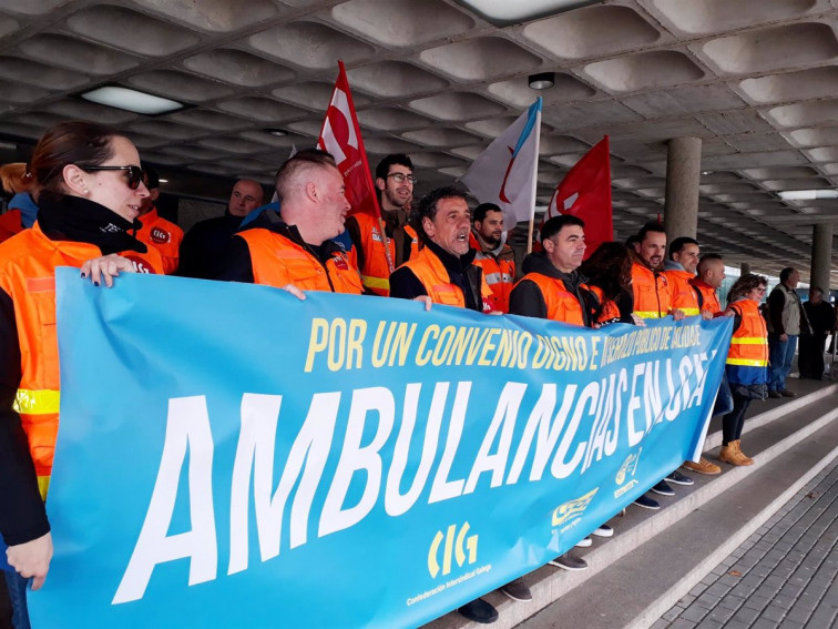 Ambulancias en loita moviliza al sector para una gran protesta el 15 de junio y valora convocar la huelga