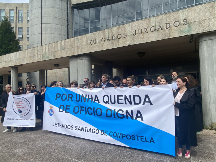 Los abogados del turno de oficio regresan a las calles de toda Galicia para demandar salarios dignos