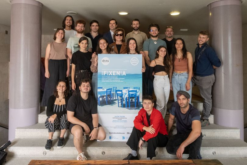 Elenco de Ifixenia en una foto del CDG