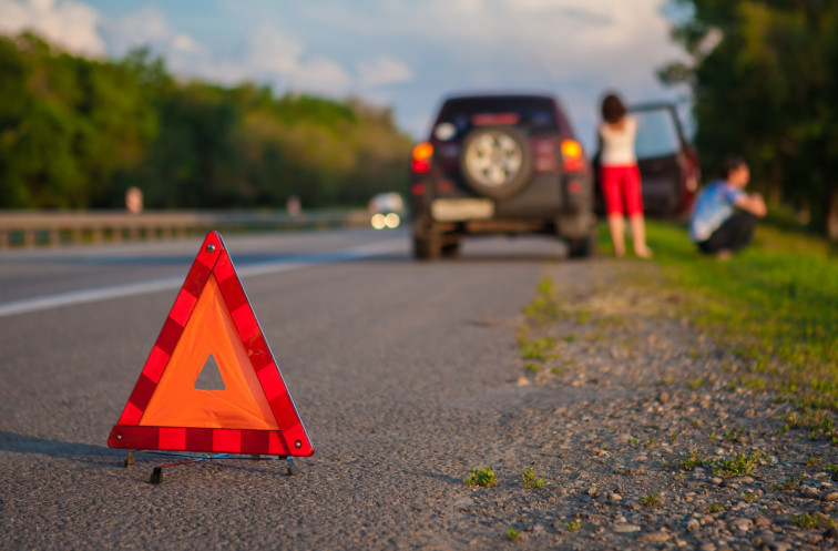 La DGT eximirá del uso de triángulos por avería o accidente en autopistas y autovías desde este sábado