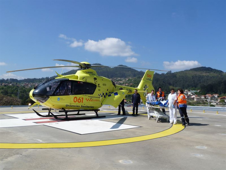 Evacuado en helicóptero tras quedarle las piernas atrapadas bajo un palé de 1.800 kilos