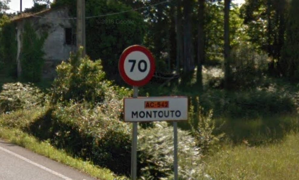 Entrada a Montouto por la carretera comarcal