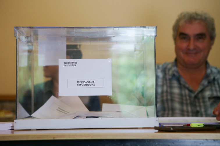 El PP gana en las cuatro provincias gallegas en el voto CERA