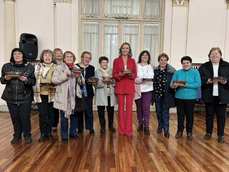 Fabiola García participa en Buenos Aires en un encuentro con mujeres que obtuvieron el premio 'A Barca de Sálvora'