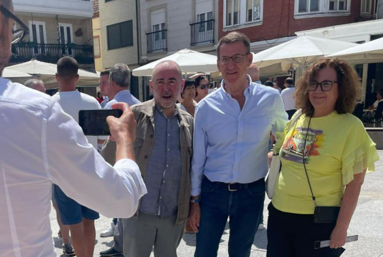 Feijóo irá a la Festa do Albariño, dice que no hay vacaciones y esquiva las preguntas sobre Cataluña