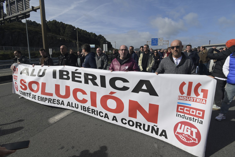 Exempleados de la antigua Alcoa A Coruña comienzan a cobrar las indemnizaciones pactadas pendientes de una recolocación