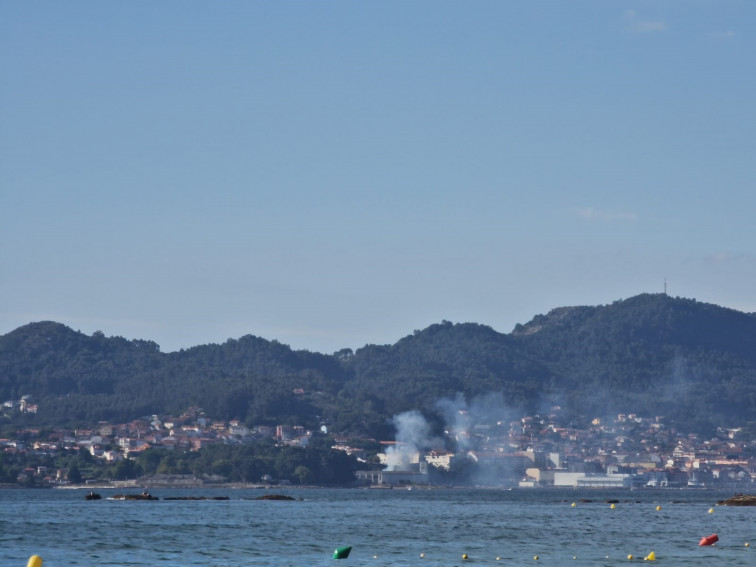 ¿Quién está prendiendo fuego a la nave de Massó en Cangas?