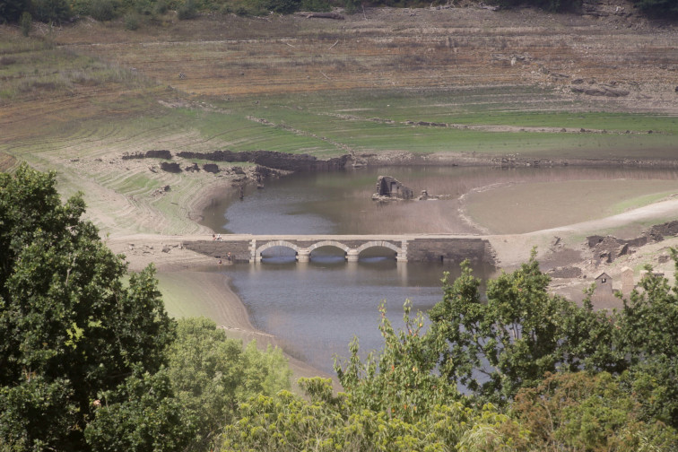 Augas de Galicia activa la alerta por escasez de agua en Pontevedra y Camariñas