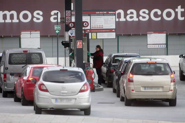 Finales de agosto, el mes más caro para irse de vacaciones por el precio de la gasolina y el diésel