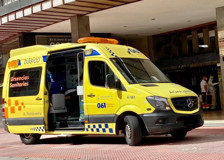 Herida una persona tras colisionar su coche contra otro estacionado en Curtis