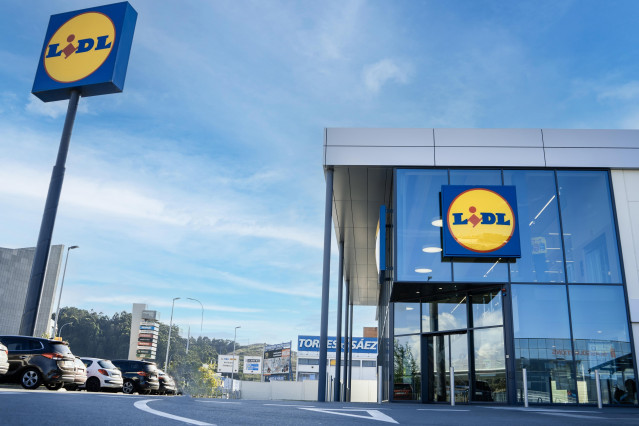 Lidl aumenta su plantilla en Galicia un 25% en el último lustro y prevé contratar a unas 40 personas durante 2023