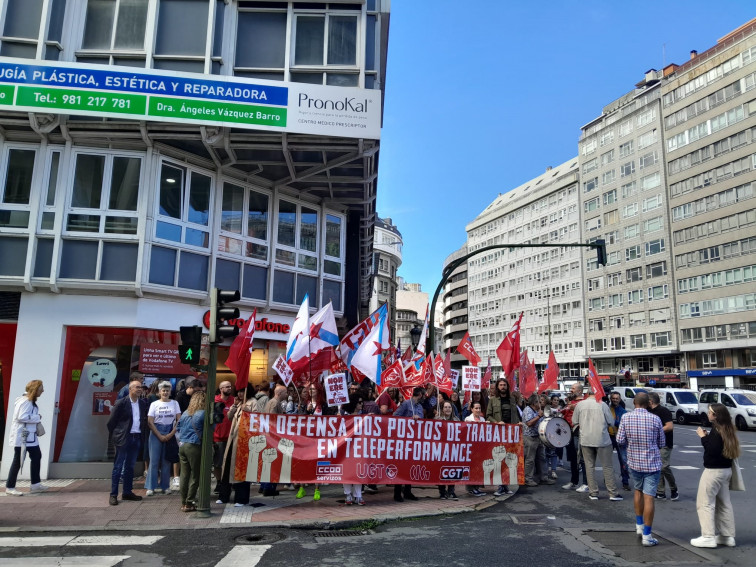 Protestas por el ERE de Teleperformance y los 38 empleos en juego en A Coruña