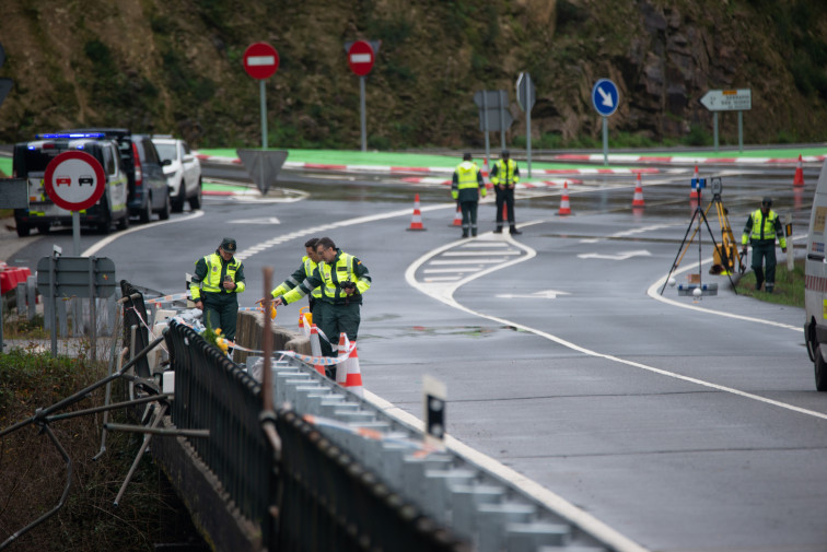 Transportes repara el puente del accidente de bus de Nochebuena a partir de este lunes