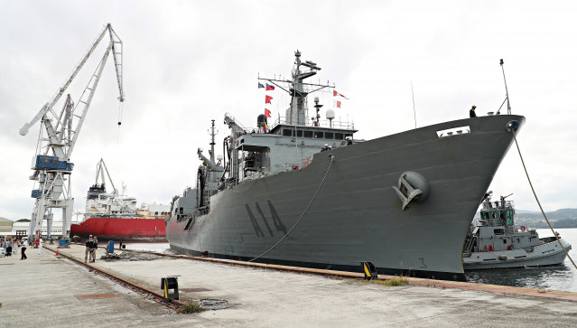 Archivo - El BAC. “Patiño” a su llegada al muelle nº10 del Astillero de Navantia con motivo de su regreso del despliegue en la Agrupación Naval Permanente de la OTAN núm. 2, a 26 de junio de 2023, en Ferrol, A Coruña, Galicia (España). El Buque de Aprovis