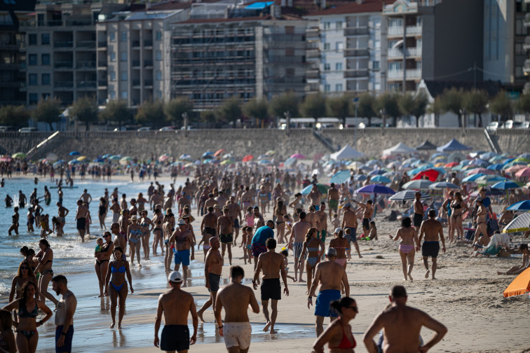 Los termómetros superaron los 36 grados en Ourense