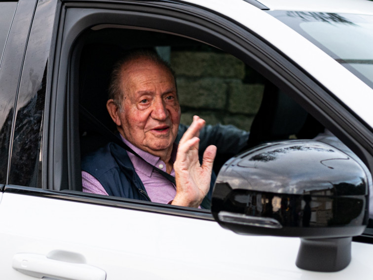 Juan Carlos I abandona Sanxenxo con la idea de volver para quedarse definitivamente en España