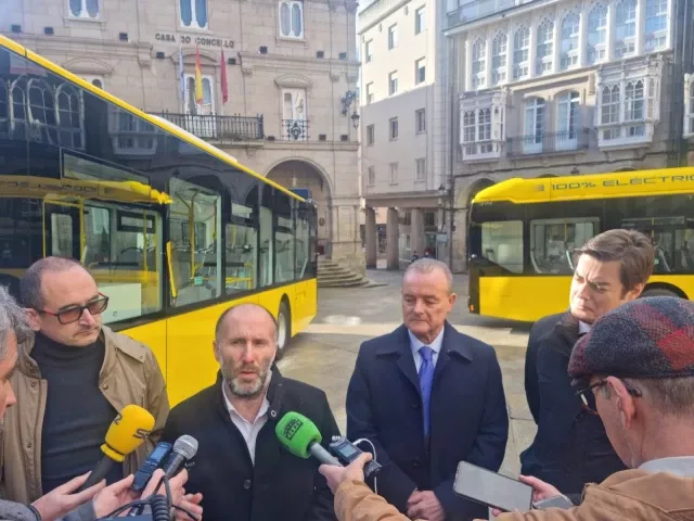 Jácome suprime la ORA en Ourense porque crea 