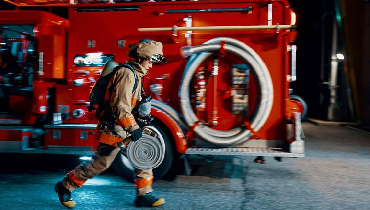 Un incendio en un edificio de Pontevedra obliga al desalojo del inmueble