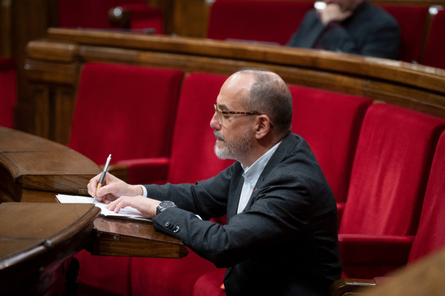 La culpa del  “déficit” catalán la tiene el abuso de pañales de los dependientes