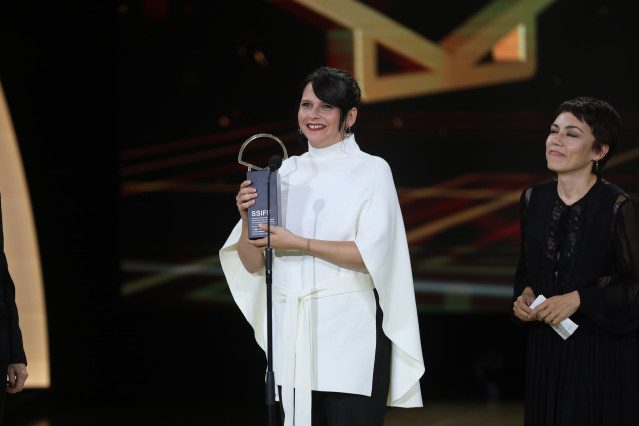 Jaione Camborda durante la clausura del 71 Festival Internacional de Cine de San Sebastián en el Kursaal, en San Sebastián (Guipúzcoa, País Vasco, España)