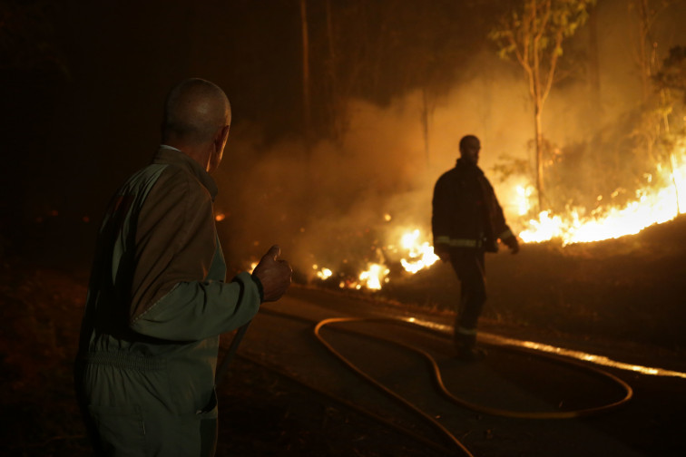 Incendio de Trabada: la Xunta eleva a 1.200 hectáreas arrasadas, más que cualquier incendio del verano