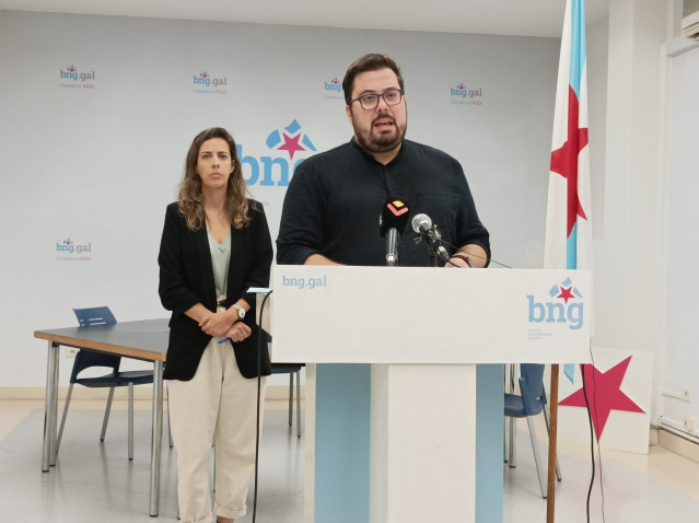 Rueda de prensa del portavoz municipal del BNG en Vigo, Xabier Pérez Igrexas, y de la diputada nacionalista, Alexandra Fernández.