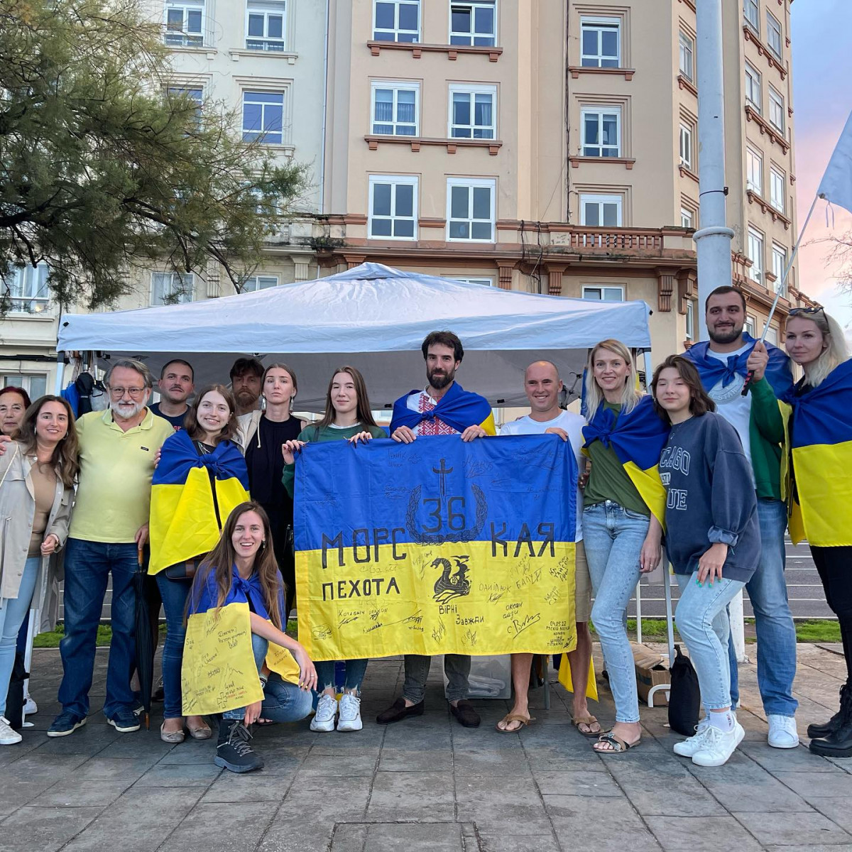 Una pasada concentraciu00f3n de AGA Ucrania en septiembre en A Coruu00f1a una foto de su Facebook