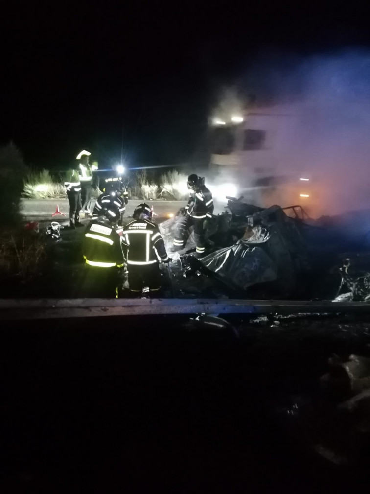 Dos vecinos de Sada, los fallecidos en el accidente entre dos camiones en la A-6 en Valladolid