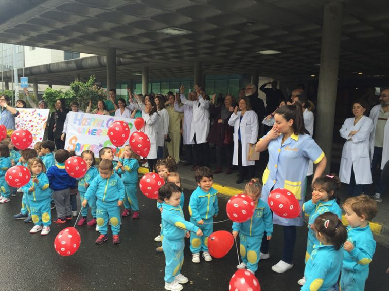 El CHUS manda besos a los niños hospitalizados