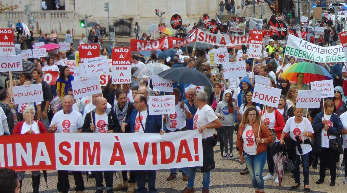 Manifestaciu00f3n contra las Minas de Barroso y Montalegre en Lisboa en 201u00ba9 en una foto de los activistas