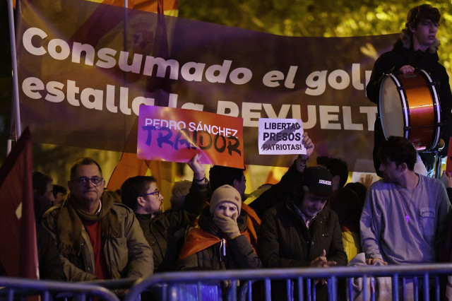 Violentos y neonazis agreden a periodistas en Madrid