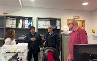 El delegado del Gobierno, Pedro Blanco, visita el Ayuntamiento de Amoeiro (Ourense).