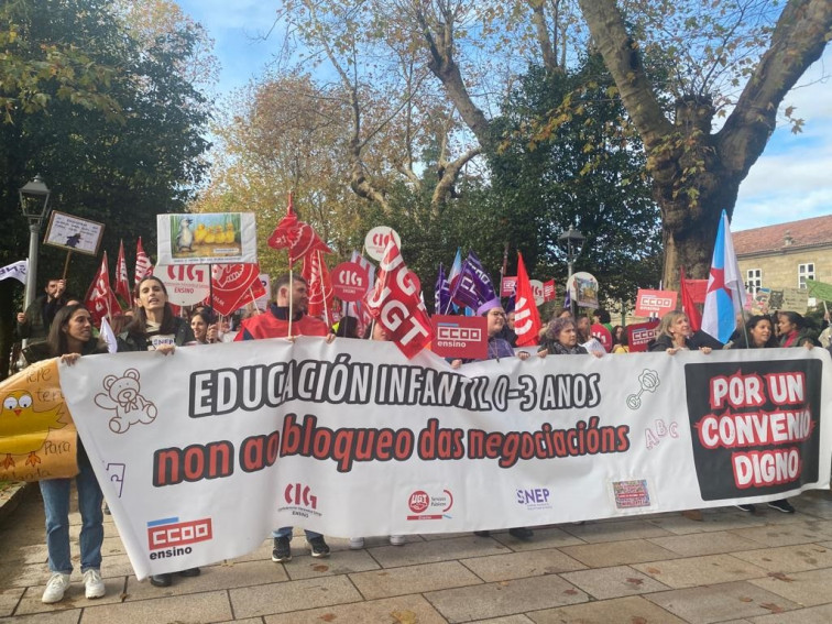 Protesta de la educación infantil en las calles de Compostela por un 