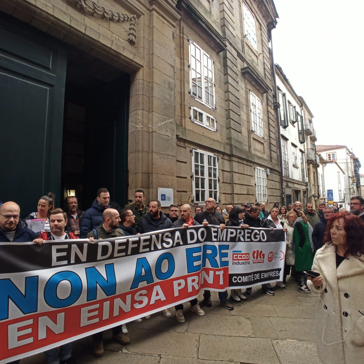 Protesta de Einsa Print ante el Consello Galego de Relacións Laborais