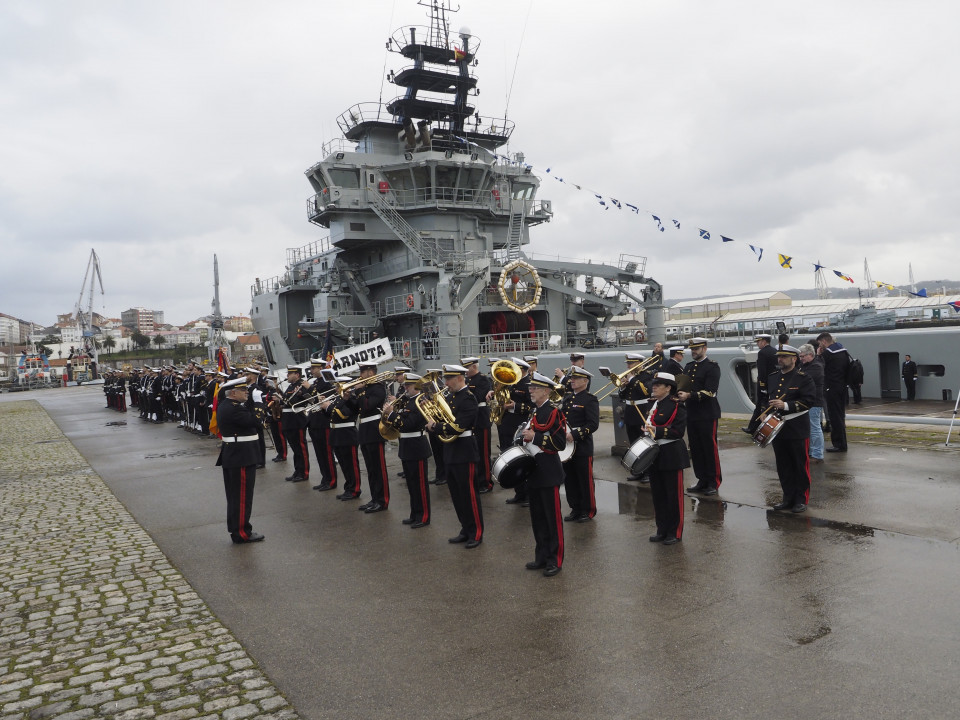 Entrada en servicio en Ferrol del Carnota en una foto de la Armada Espau00f1ola