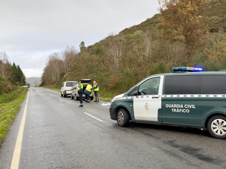 Fallece una mujer en Xinzo de Limia al caer de un vehículo en marcha