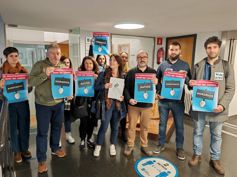 Encierro de profesores gallegos en la Consellería de Educación: 