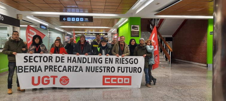 Huelga Iberia: cancelaciones en Santiago, Vigo y A Coruña y la empresa dice que se cumplen servicios mínimos