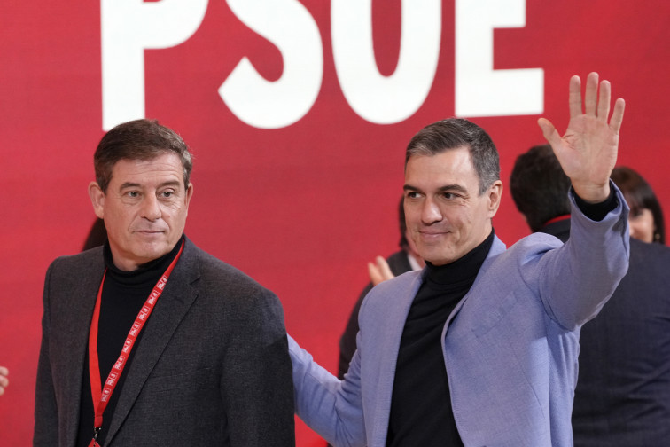 Pedro Sánchez acude a la Convención del PSOE que se celebra en Coruña y muestra su apoyo a Besteiro