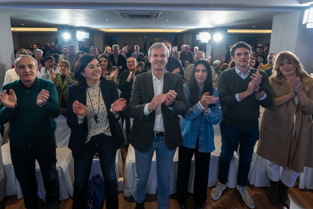 Rueda participa en un acto en Lugo en el arranque de la campaña.