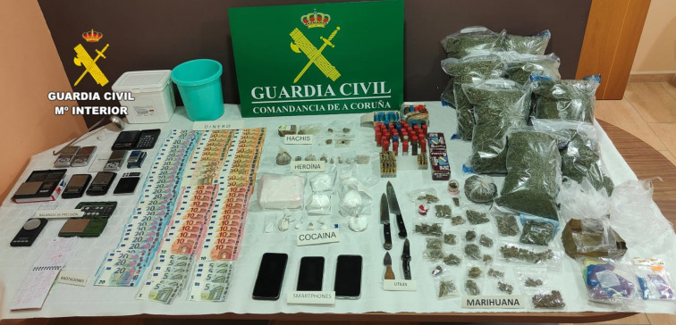 Operación antidroga en Boiro concluye con 8 detenidos y la incautación de varios kilos de cocaína y marihuana